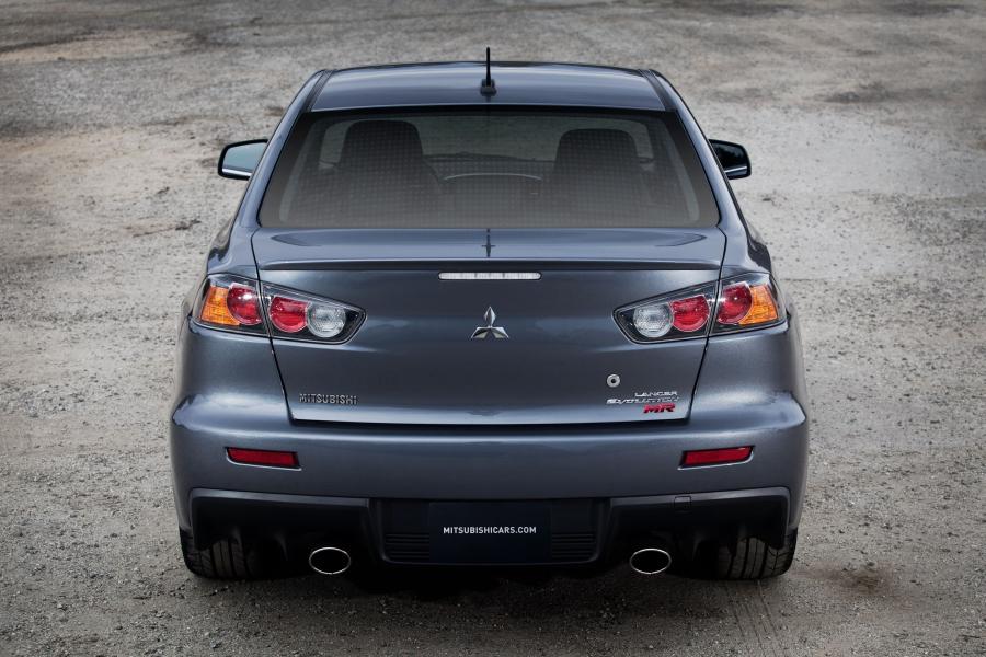  Mitsubishi Lancer Evolution X MR Touring 2012 года  (фото 31 из 34)